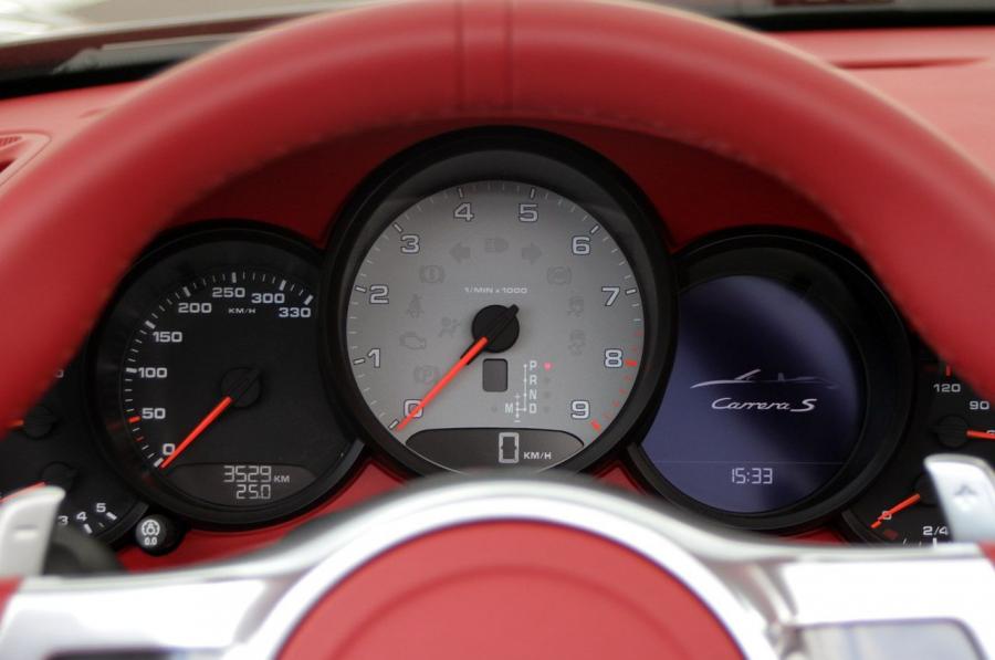  Porsche 911 Carrera S Cabriolet 2011 года  (фото 44 из 61)
